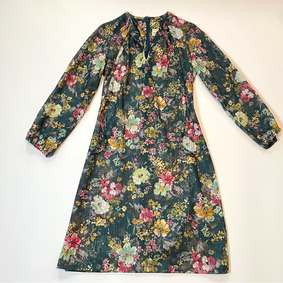 1970s Vintage Dress - Picture 2 of 8